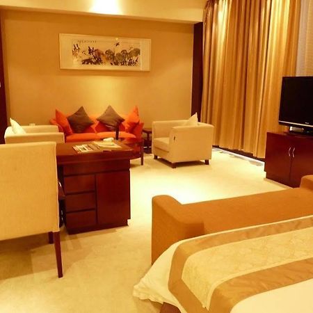 Tianrui Business Hotel 太原 外观 照片