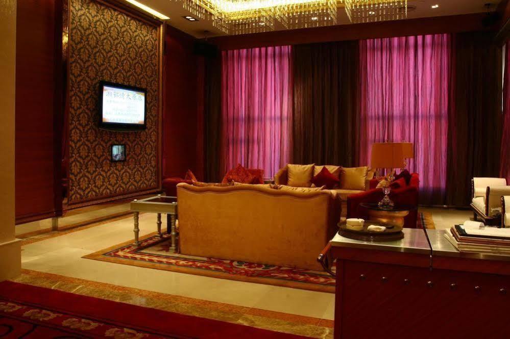 Tianrui Business Hotel 太原 外观 照片